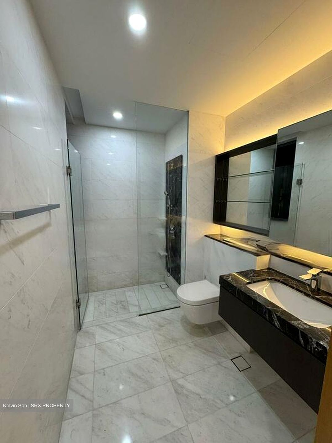 Straits View (D1), Condominium #481055381